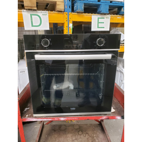Four BEKO BBIE13300XC