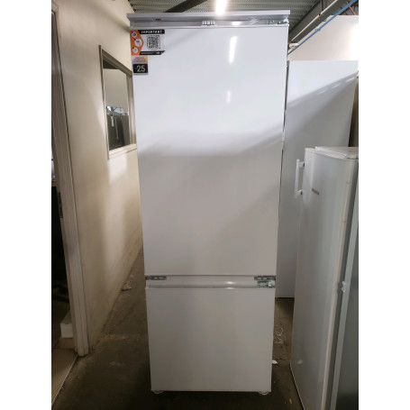Refrig. Combiné BEKO BCSE400E40SN